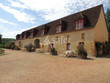 Domaine-dexception-comprenant-manoir-du-17eme-siecle-et-resi