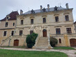 Domaine-dexception-comprenant-manoir-du-17eme-siecle-et-resi