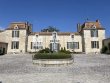 Somptueuse-Chartreuse-avec-vignoble-pres-de-Saint-Emilion