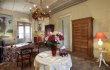 Cognac-Logis-du-XVIIeme-siecle-entouree-de-son-vignoble-et-de-ses-terres